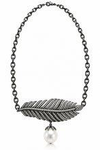 Load image into Gallery viewer, Oxidized Silver Feather & Pearl Necklace