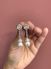 Load image into Gallery viewer, Pearl drop Bridal
