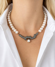 Load image into Gallery viewer, Pearls and Diamond Branch
