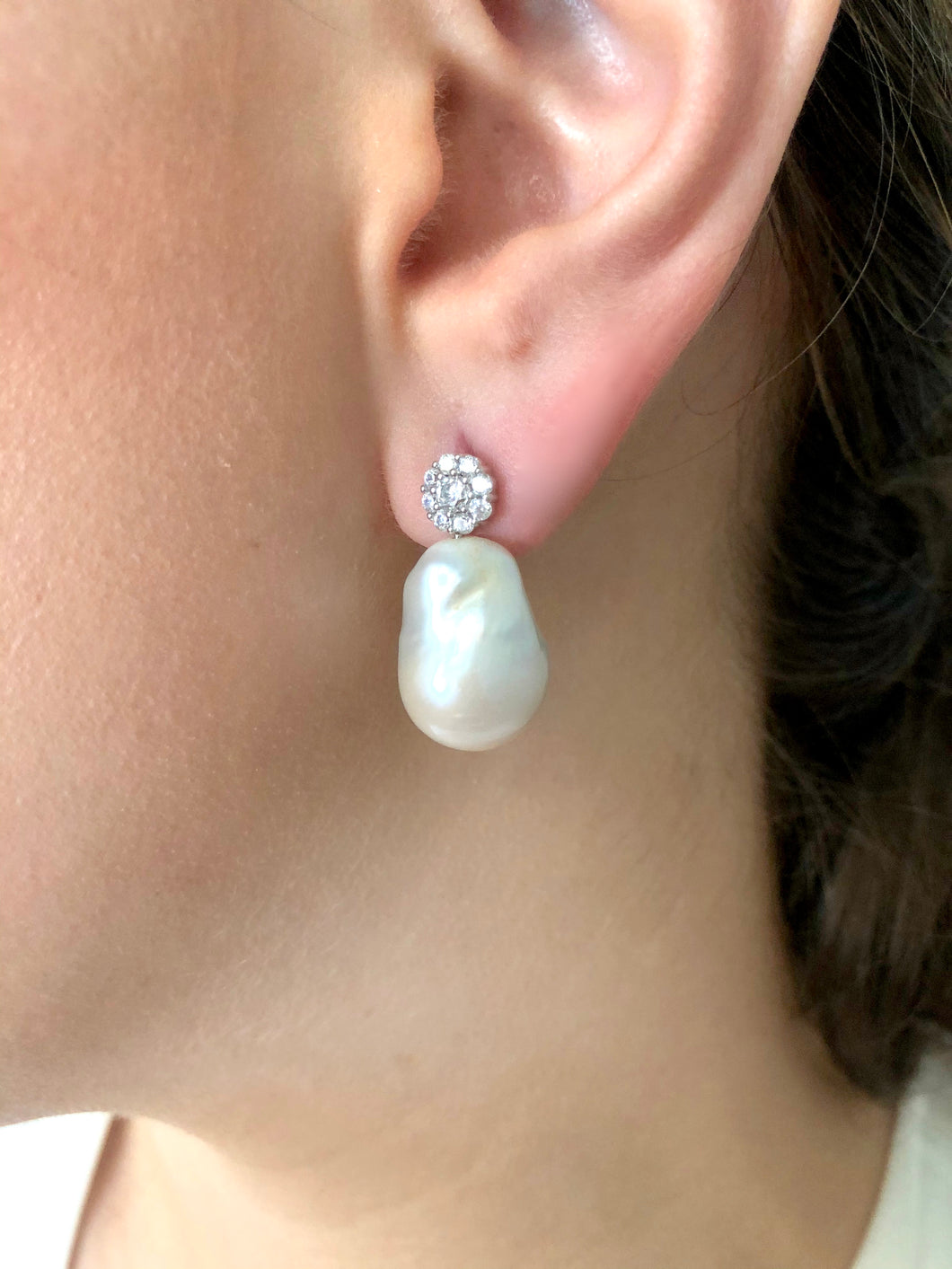 Flowerette and Baroque Pearl