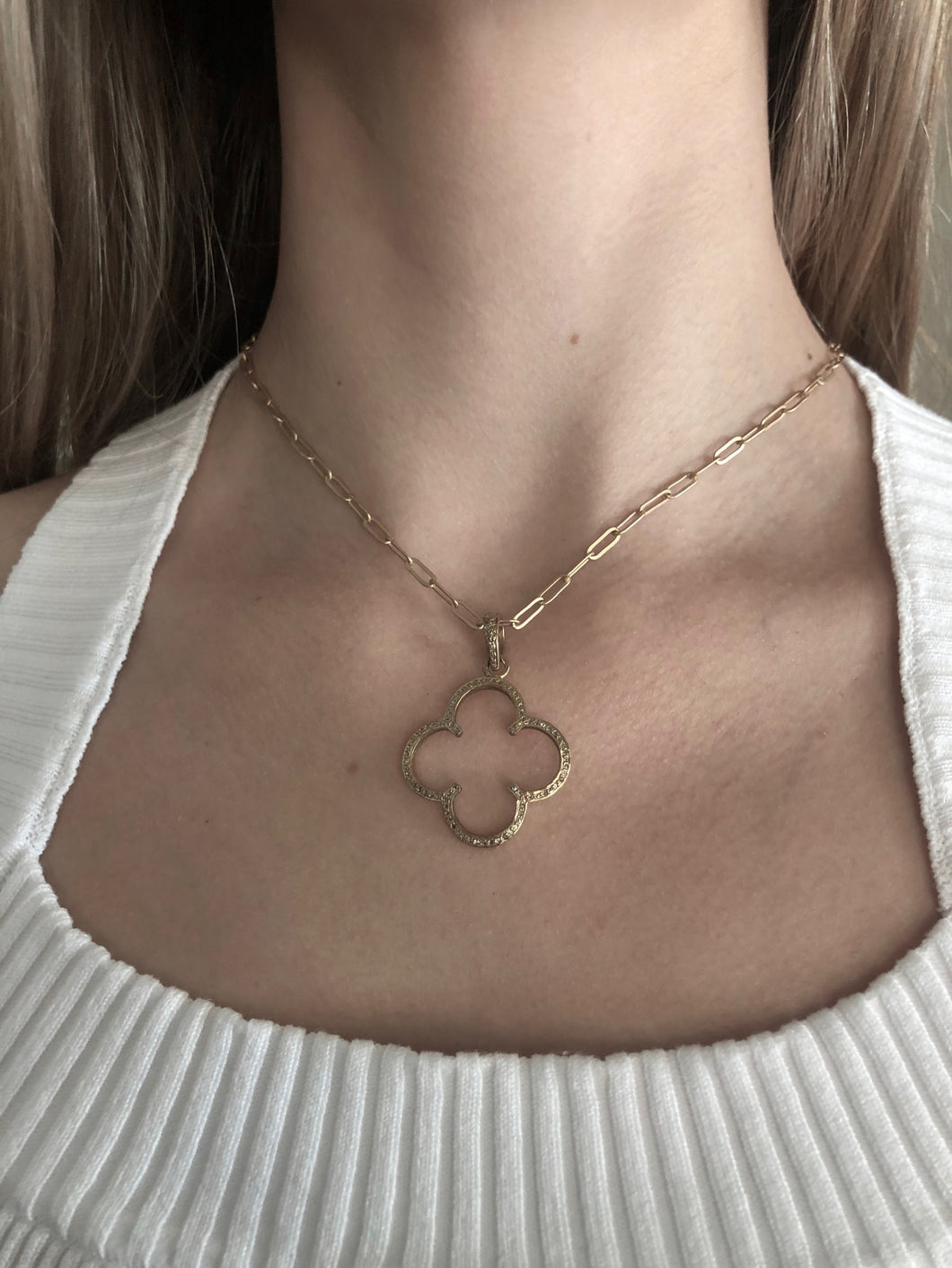 Clover & Chain